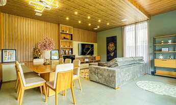 Imagem 6: Casa Alto Padrão com vista para as montanhas