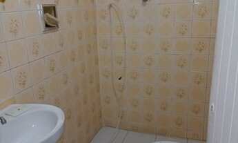 Imagem 5: Sobrado 3 andares, 2 quartos, 2 banheiros, cozinha americana e área de serviço