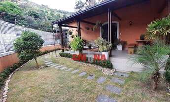 Imagem: Casa linear com 4 dormitórios à venda