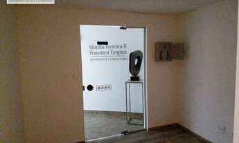 Imagem 2: Conjunto comercial amplo