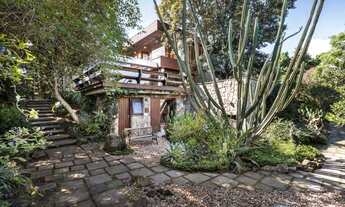 Imagem 3: Casa / 4 dormitórios / 4 suítes / 4 vagas / Vila Assunção / Porto Alegre