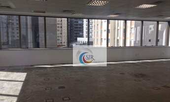 Imagem 3: Conjunto comercial 196m² de área útil , piso elevado em aço, forro modular, iluminação e a