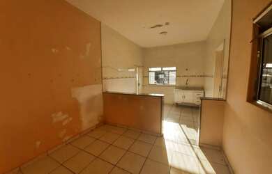 Imagem 2: Casa para aluguel tem 45 metros quadrados com 1 quarto em Jardim São Bento Novo - São Paul