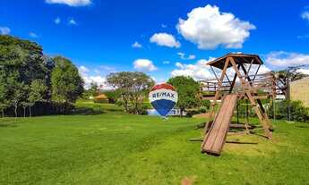 Imagem: Há um Vilarejo alí