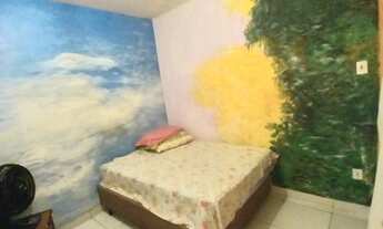 Imagem: Quarto alugo 400,00 para moças ou senhoras