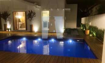 Imagem: Casa alto padrão com 4 suítes em Jurerê