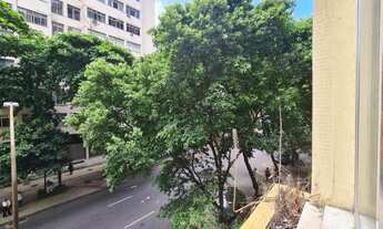 Imagem 2: Apartamento para venda com 50 metros quadrados com 1 quarto em Copacabana - Rio de Janeiro