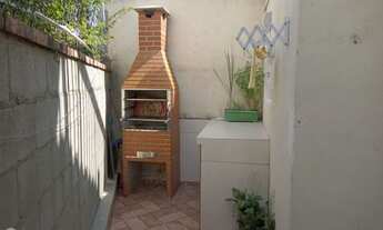 Imagem 4: Casa em condomínio, com portão eletrônico