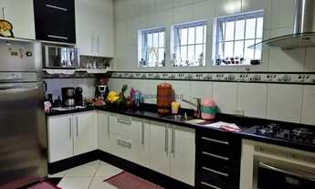 Imagem 3: Metrô Conceição - sobrado com três vagas - três dormitórios - suíte - churrasqueira