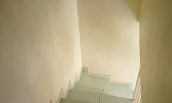 Imagem 2: Aluga se casa de 4 comodos com garagem próx ao centro