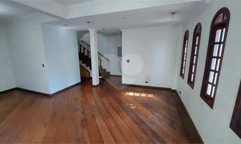 Imagem 5: Sobrado a Venda com 04 Dormitórios, 01 Suíte e 05 Vagas na Vila Guarani