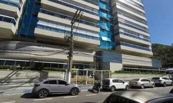 Imagem 2: Apartamento para aluguel possui 126 metros quadrados com 3 quartos e uma suíte, todo com a