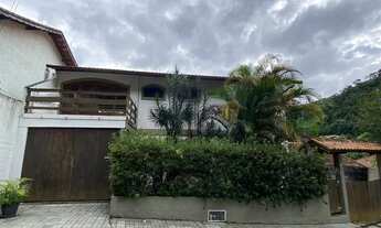 Imagem 2: Casa com 5 quartos à venda no Centro de Nova Friburgo - RJ