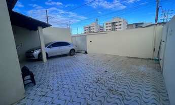 Imagem 2: Casa na Aruana Casa com 3 dormitórios