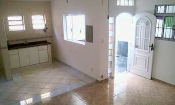 Imagem: Sobrado para aluguel tem 100 metros quadrados