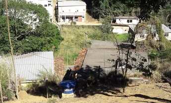 Imagem 5: Vendo terreno em aclive