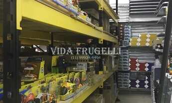 Imagem 5: Prédio comercial de 1.260m² de área construída, com 3 andares e 6 vagas de garagem. Santan