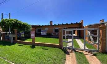 Imagem 6: Casa 4 dormitórios ou + para Venda em Cidreira, CENTRO, 5 dormitórios, 1 suíte, 3 banheiro