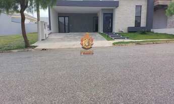 Imagem 2: Casa de condomínio térrea para venda tem 186 metros quadrados com 3 quartos