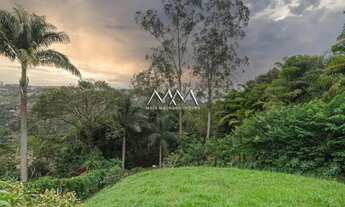 Imagem 2: Casa á Venda no Condomínio Vila Del Rey com 4 Suítes 560m² área de construção e 3.500m² d