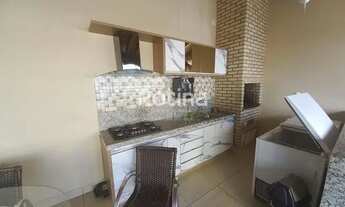 Imagem 2: Apartamento para aluguel, 2 quartos, 1 vaga, Umuarama - Uberlândia/MG