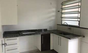 Imagem 3: Casa de condomínio sobrado para aluguel tem 110 metros quadrados com 3 quartos