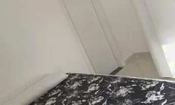 Imagem 2: Kit net santa monica 30 metros do shopping Villa romana 100m da UFSC