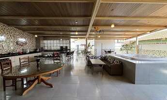 Imagem 2: Linda casa térrea recém reformada. 3 quartos, sendo 2 suítes. Varanda gourmet