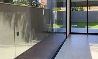 Imagem 6: Casa Contemporânea no Balneário dos Açores - Pântano do Sul, Florianópolis