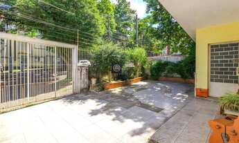 Imagem 2: Casa à venda em Porto Alegre, Três Figueiras, com 5 quartos, 254m²