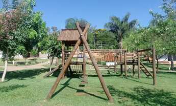 Imagem 2: Terreno 390,72m² para venda no condomínio Reserva Sant Ana