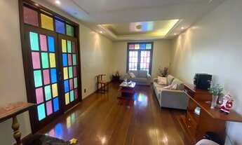 Imagem: Casa com 5 Quartos para Alugar 342m²