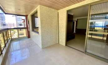 Imagem 2: EXCELENTE APT 3 QUARTOS/SUÍTE NA QUADRA DO MAR EM ITAPUÃ- 115m²- 2 vgs- Lazer