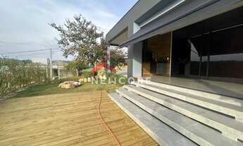 Imagem: Casa de condomínio em Avenida Mário Zan