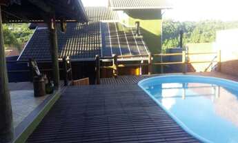 Imagem 4: Linda Casa com Piscina em Área Nobre de Três Coroas!!