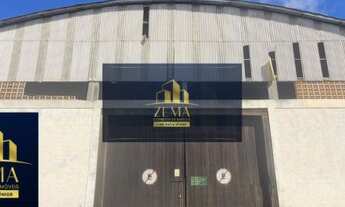 Imagem: Galpão com 2400 m2, vão livre, terreno