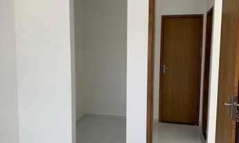 Imagem 4: Apartamento com 2 Qts, sendo 1 com closet, balcões em granito, rua calçada, por R$ 145.000