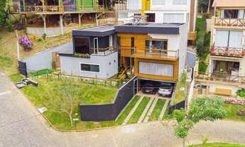 Imagem 4: Casa Alto Padrão com vista para as montanhas