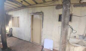 Imagem 1: Vendo Lote com 2 casas de 2 quartos e duas kitnetes..