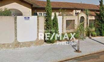 Imagem 3: More bem em uma esquina ampla e muito charmosa - R$ 870.000 I Jardim São José - Sertãozinh