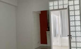 Imagem 5: Copacabana- conjugado com 32 m2, posto2, pronto para morar