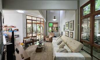 Imagem: Oportunidade! Lindo sobrado com 4 quartos