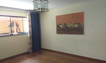 Imagem 5: Casa de condomínio para aluguel e venda possui 360 metros quadrados com 4 quartos