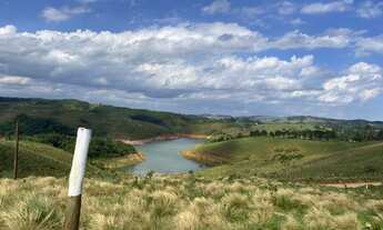 Imagem 3: Na ) Terrenos baratos