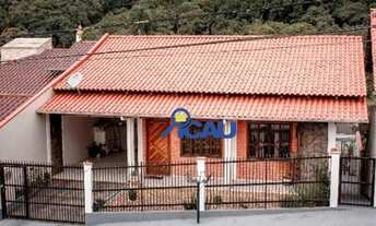 Imagem: Casa de 3 dormitórios com edícula nos