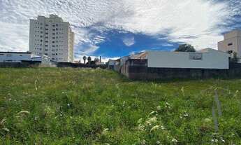 Imagem: MANGAL - TERRENO COM FRENTE PARA 3 RUAS