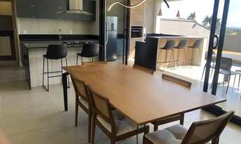 Imagem 5: Oportunidade! Sobrado Mobiliado no Swiss Park com 3 suítes