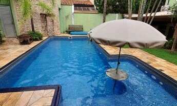 Imagem: Casa com 4 dorms, sendo 2 suítes à venda