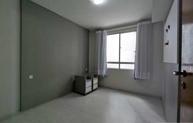 Imagem 7: Apartamento SEMIMOBILIADO com 03 dormitórios para venda - R$ 340.000,00 - Portão - Curitib