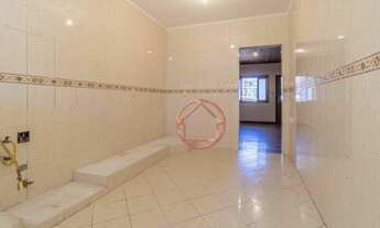 Imagem 7: Casa / 3 Dormitórios / 1 Suíte / 4 Vagas / Jardim Itú Sabará / Porto Alegre